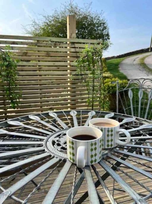 Luxurious 2 Bedroom Holiday Cottage Embsay Exterior foto